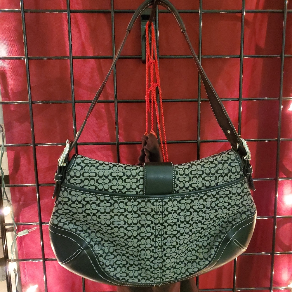 Coach purse - Picture 2 of 5
